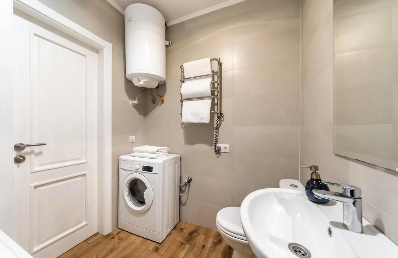 N.A.N Apartments On Krushelnytska Kyiv Ukraine