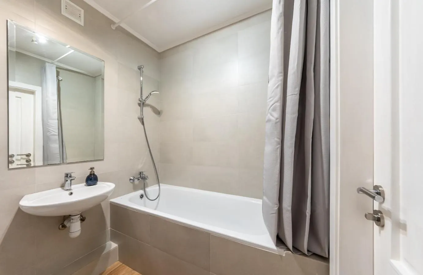 N.A.N Apartments On Krushelnytska كييف